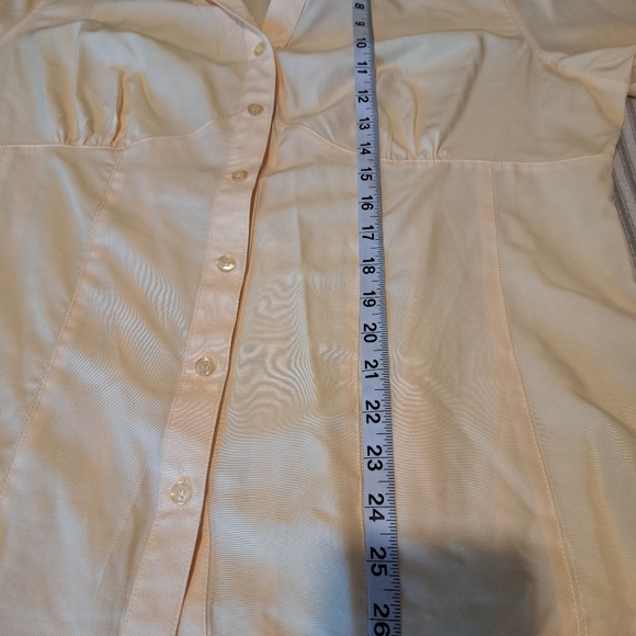 Dressbarn button down shirt. Light yellow and Corset style - Picture 12 of 13